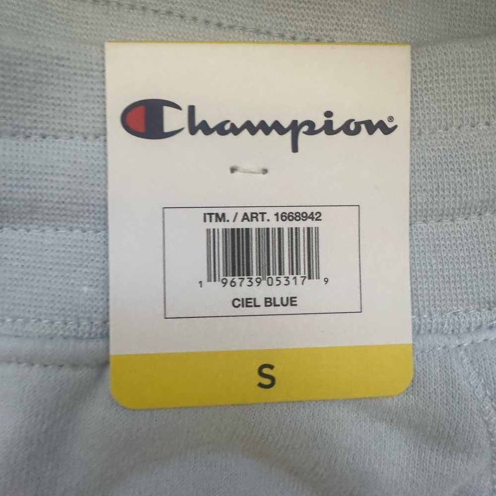Champion shorts baby blue